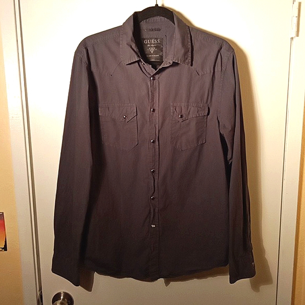 Guess long sleeve  men's  size medium